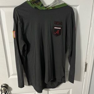 Men’s large Nike Alabama Crimson Tide long sleeve shirt